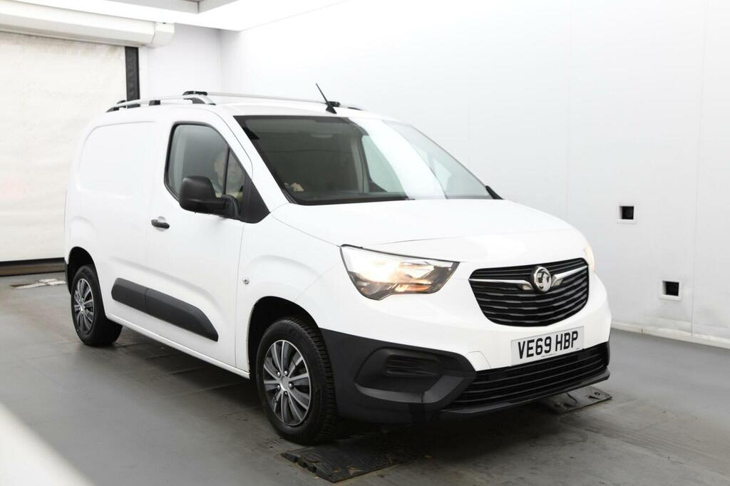 Vauxhall Combo 1.5 Turbo D 2000 Edition L1 H1 Euro 6 Ss White