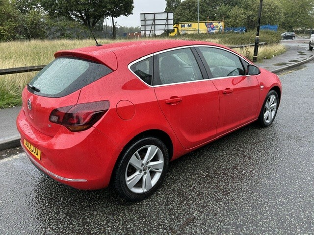 Vauxhall Astra 1.6 16V Sri Red #5