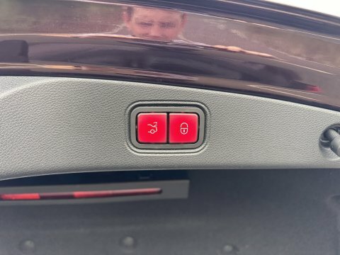 Mercedes-Benz E Class E300de 13.5Kwh Amg Line Grey #30