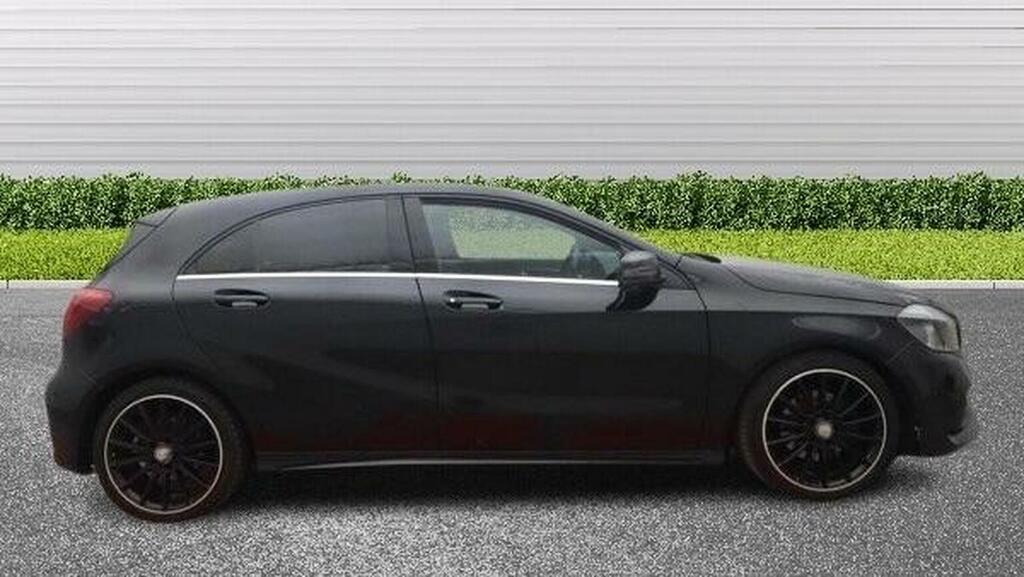 Mercedes-Benz A Class 1.5 A180d Amg Line Executive 7G-dct Euro 6 Ss Black #6