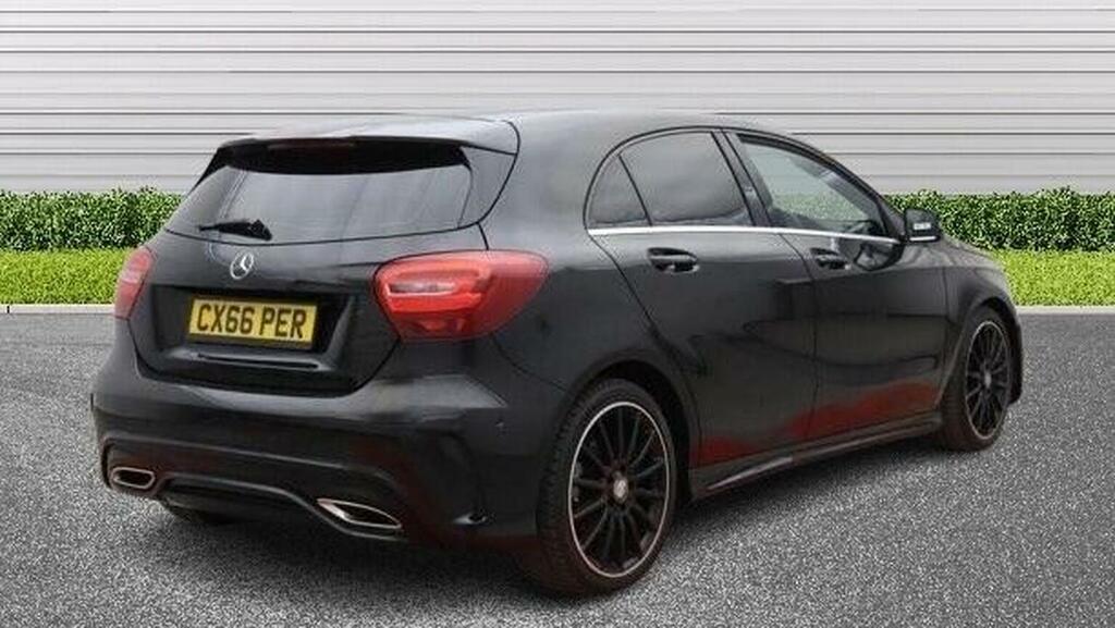 Mercedes-Benz A Class 1.5 A180d Amg Line Executive 7G-dct Euro 6 Ss Black #4