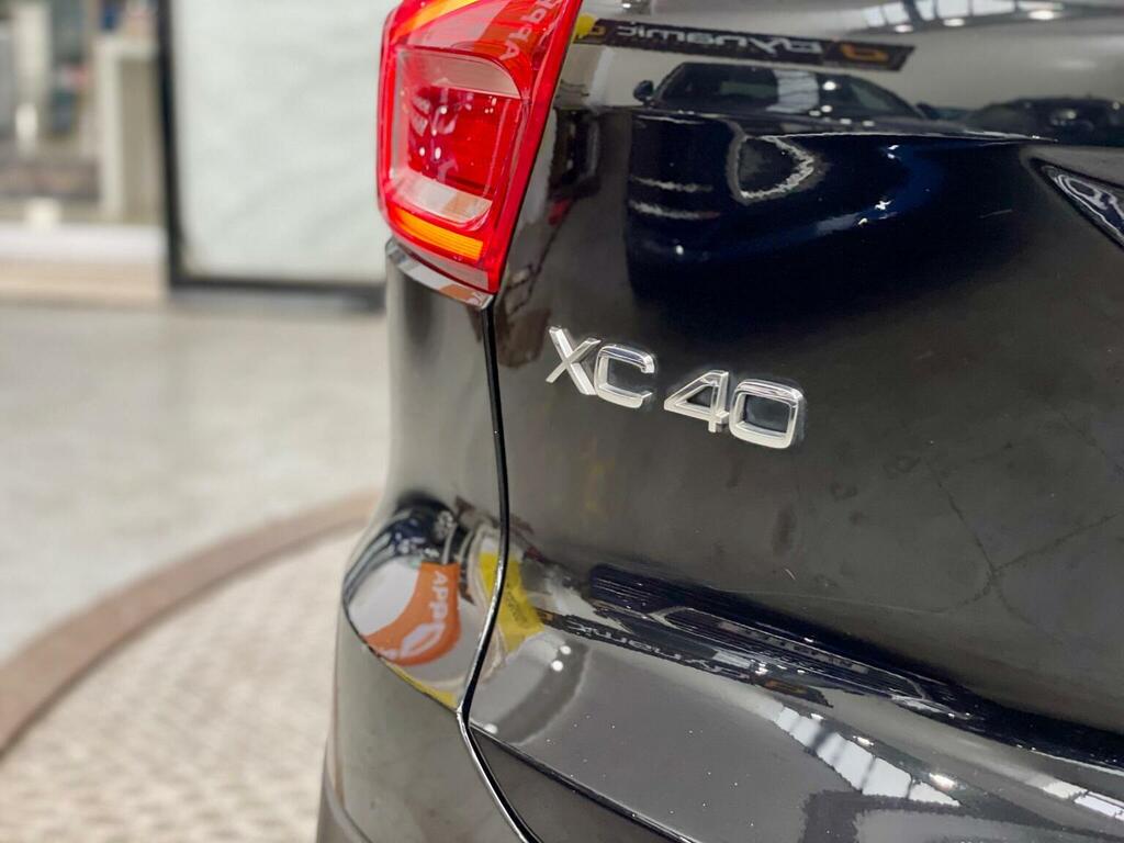 Volvo XC40 Xc40 Momentum T3 White #21