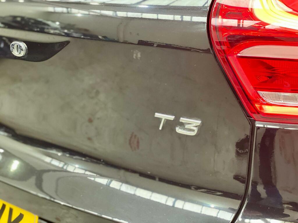 Volvo XC40 Xc40 Momentum T3 White #20