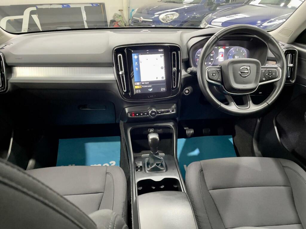 Volvo XC40 Xc40 Momentum T3 White #8