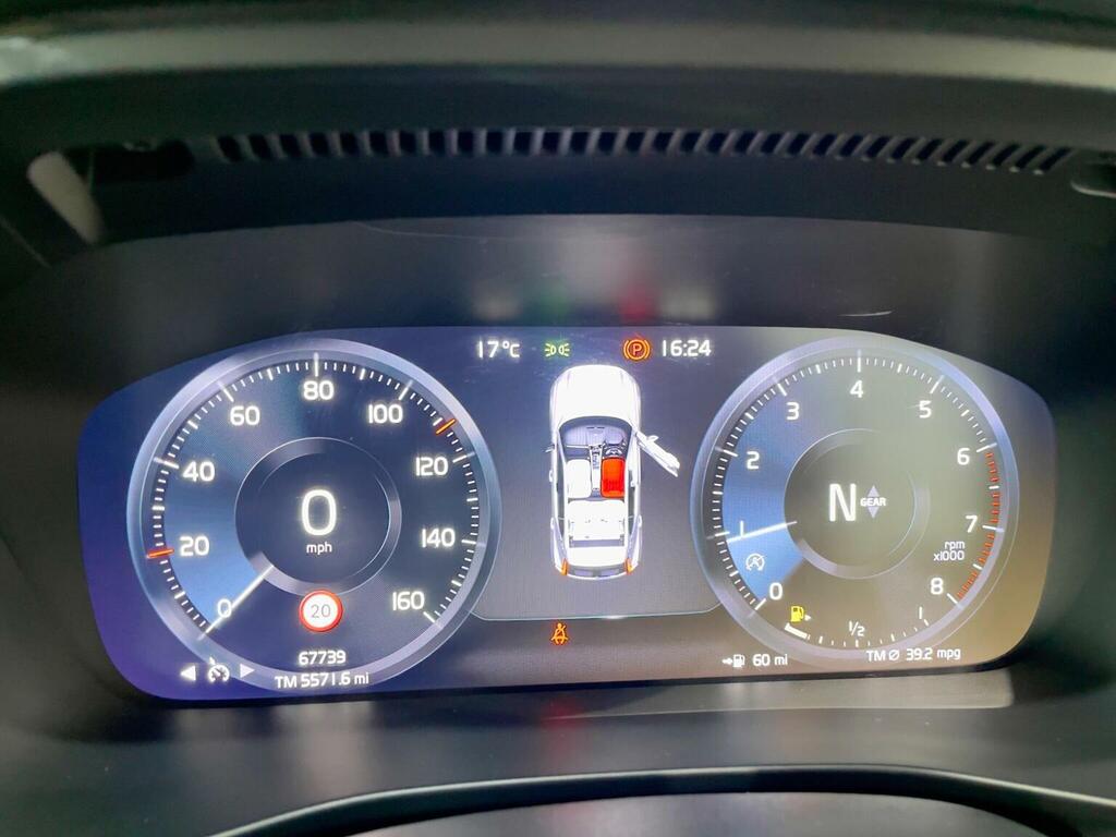 Volvo XC40 Xc40 Momentum T3 White #33