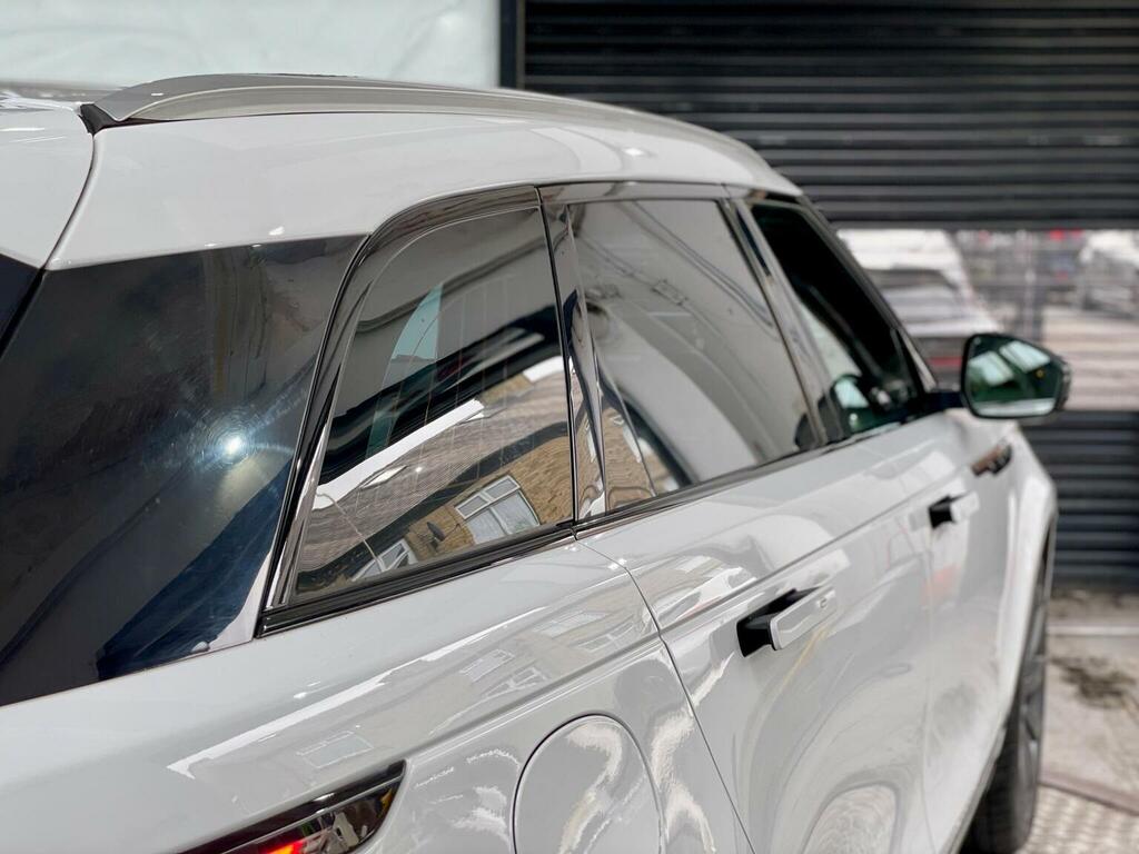 Land Rover Range Rover Velar R-dynamic Hse 5-Door Gold #18