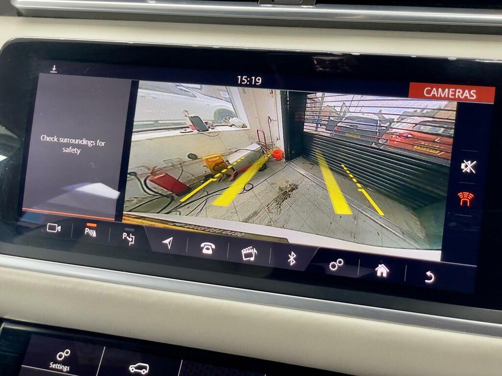 Land Rover Range Rover Velar R-dynamic Hse 5-Door Gold #9