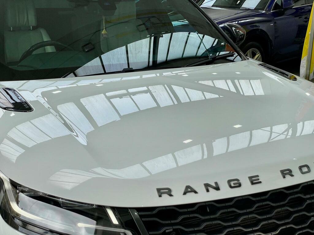 Land Rover Range Rover Velar R-dynamic Hse 5-Door Gold #32