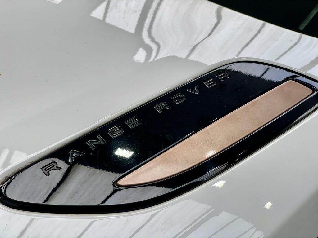 Land Rover Range Rover Velar R-dynamic Hse 5-Door Gold #29