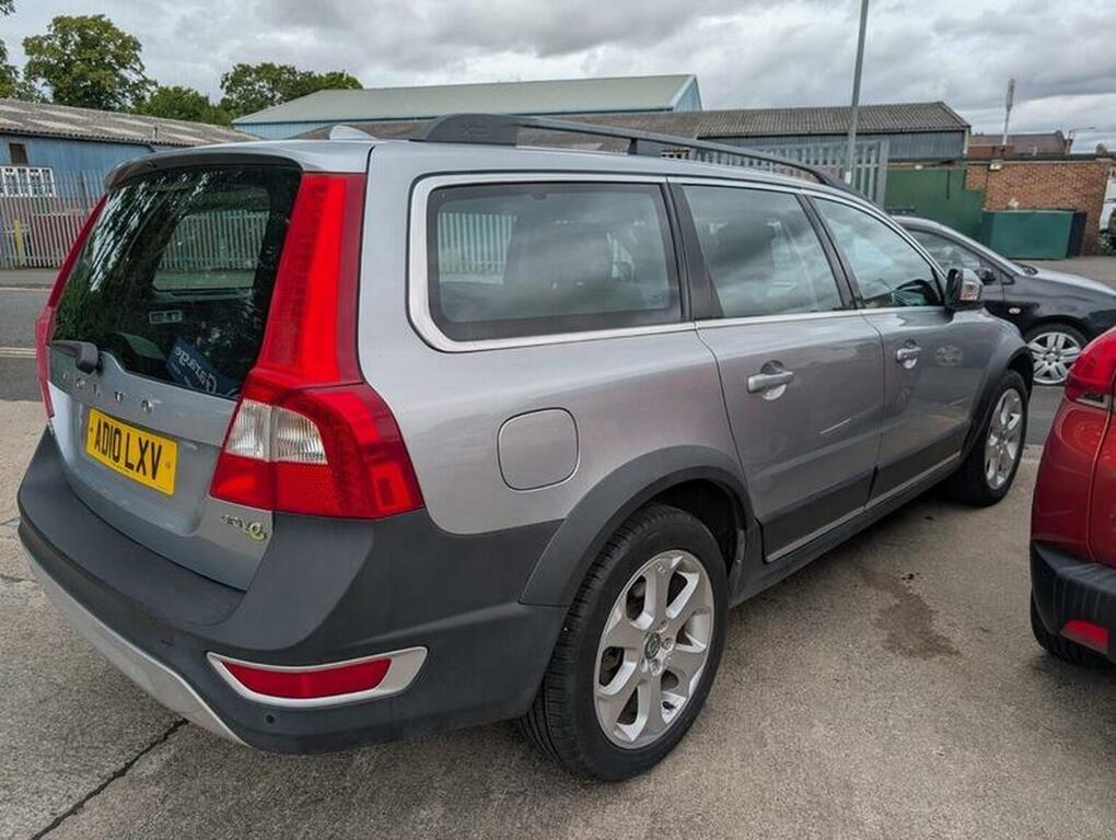 Volvo XC70 Estate 2.0 D3drive Se Lux Euro 5 201010 Silver #2