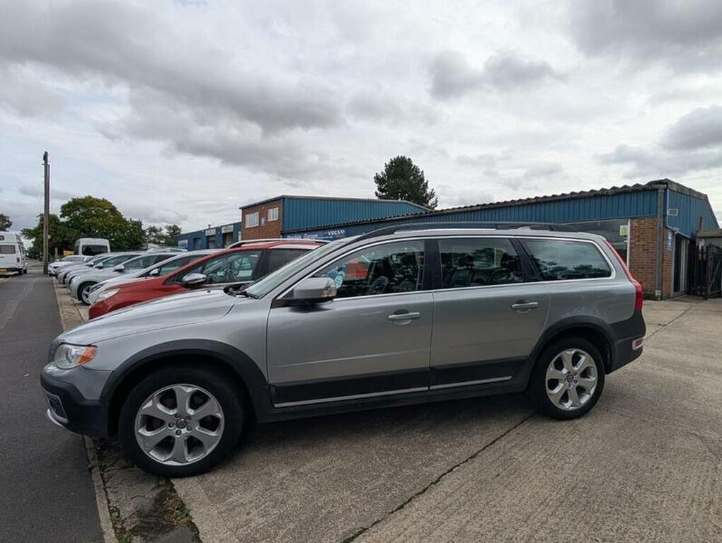 Volvo XC70 Estate 2.0 D3drive Se Lux Euro 5 201010 Silver #4