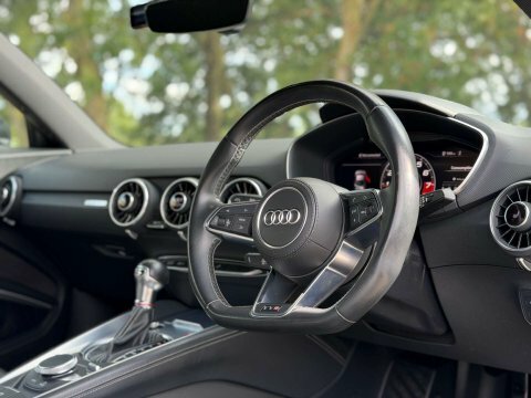 Audi TTS Tfsi Black Edition Green #16