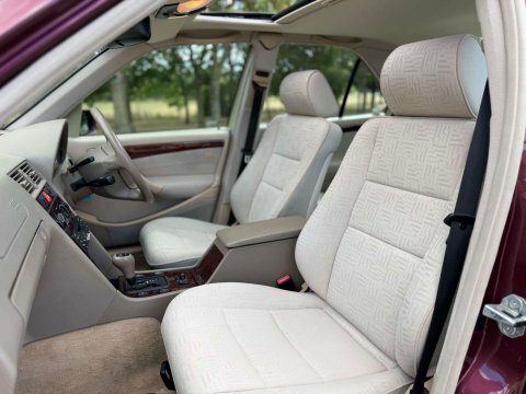 Mercedes-Benz C Class 2.0 C200 Elegance #4