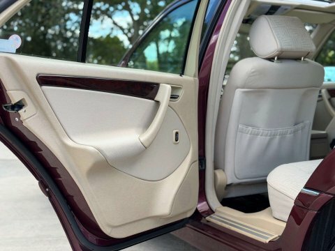 Mercedes-Benz C Class 2012 Blue #48