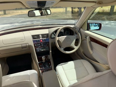 Mercedes-Benz C Class 2.0 C200 Elegance #6