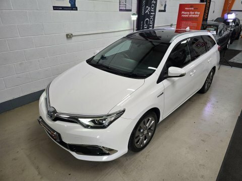 Toyota Auris 2016 16 1.8 White #3