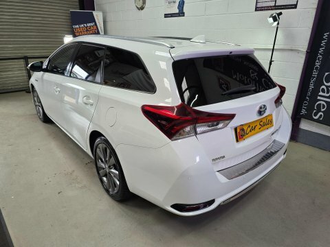 Toyota Auris 2016 16 1.8 White #5