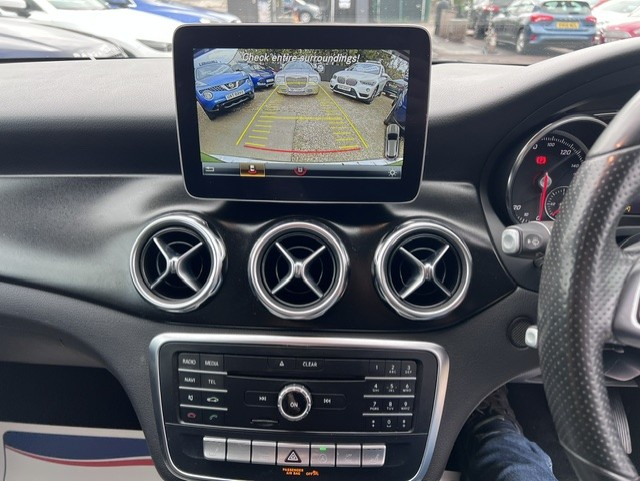 Mercedes-Benz 200 Hatchback Silver #16