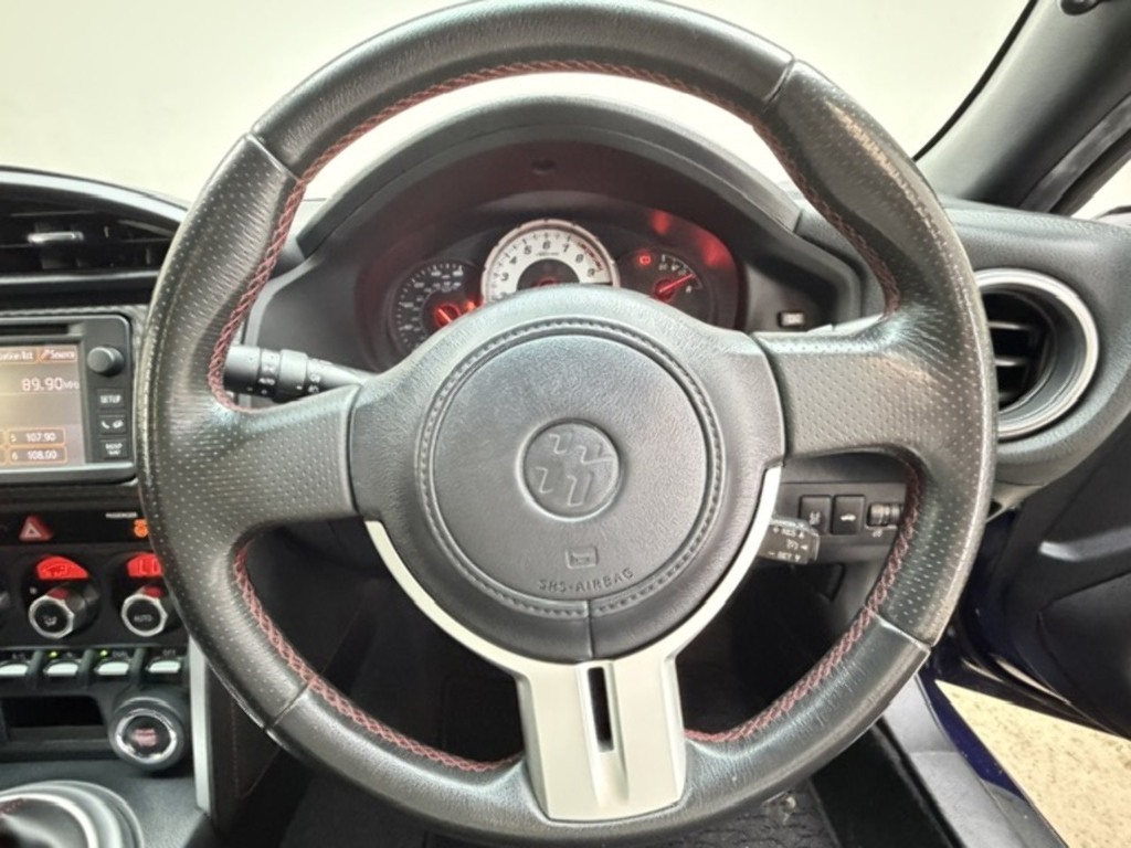 Toyota GT86 2.0 D-4s Pro White #20