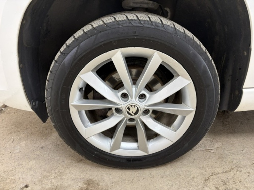 Skoda Yeti Suv Black #24