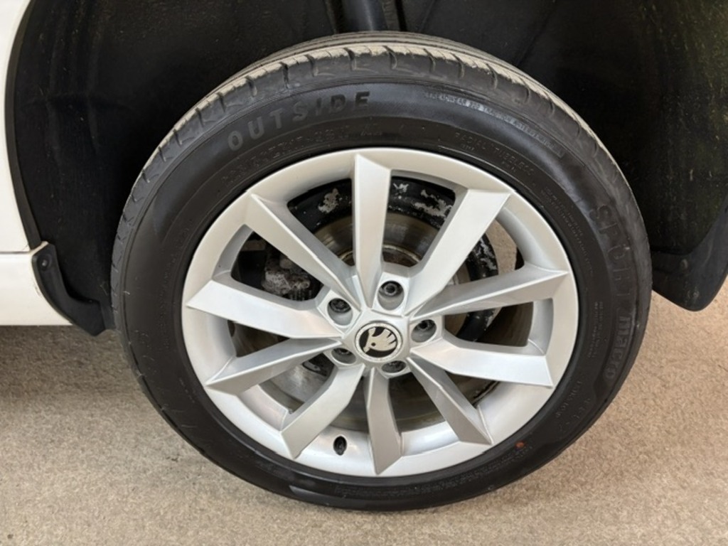 Skoda Yeti Suv Black #23
