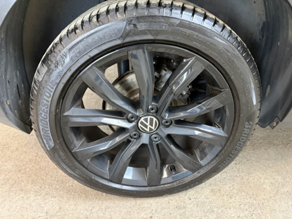 Volkswagen T-Roc Life Black #20