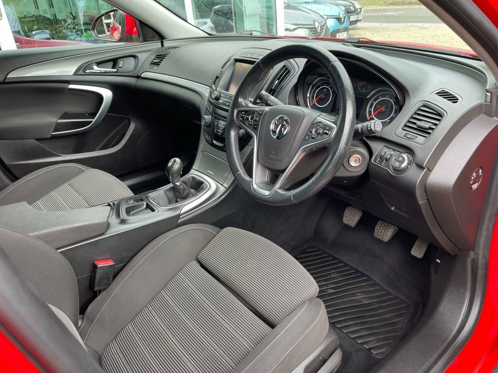 Vauxhall Insignia 2016 1.6 Cdti Ecoflex Sri Nav Sports Tourer Di Red #3