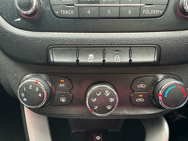 Kia Ceed 1.6 Crdi Ecodynamics 3 Hatchback White #15
