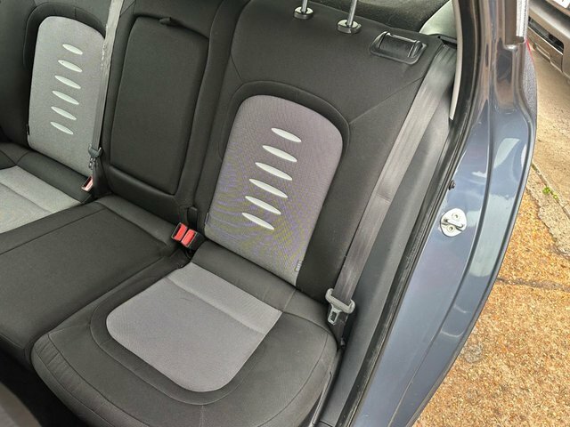 Kia Ceed 1.6 Crdi Ecodynamics 3 Hatchback White #18
