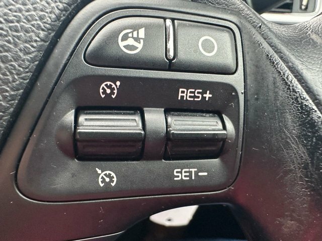 Kia Ceed 1.6 Crdi Ecodynamics 3 Hatchback White #25