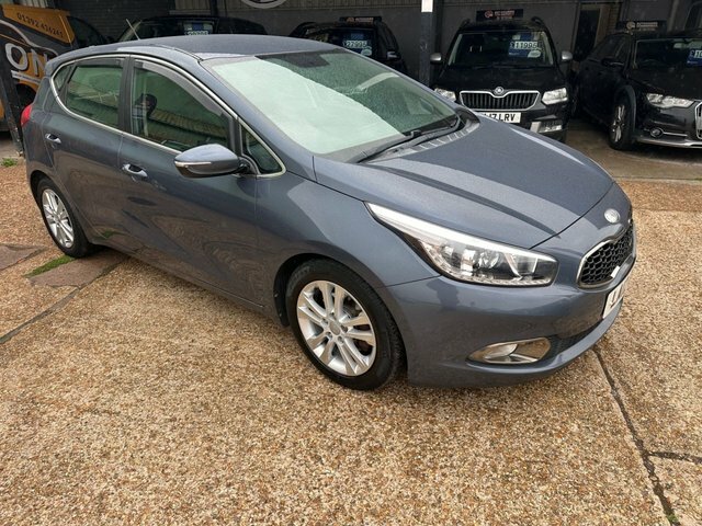 Kia Ceed 1.6 Crdi Ecodynamics 3 Hatchback White #3