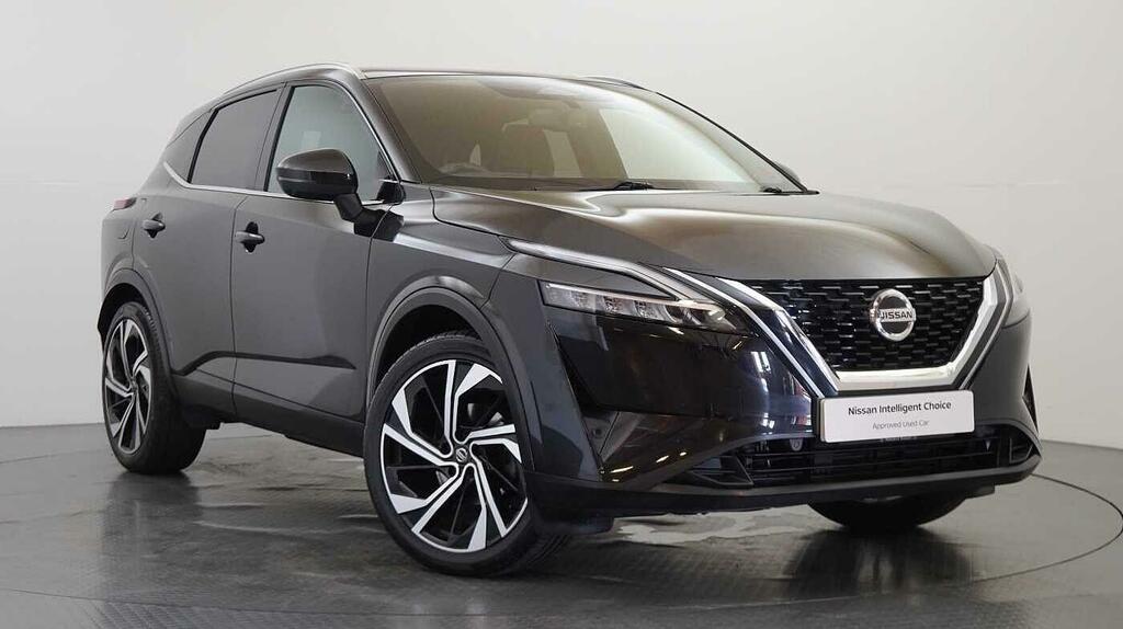 Nissan Qashqai 1.3 Dig-t Mh 158 2Wd Tekna X-tronic With Bos Black