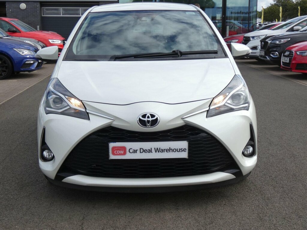 Toyota Yaris 1.5 Vvt-i Design Euro 6 White #2