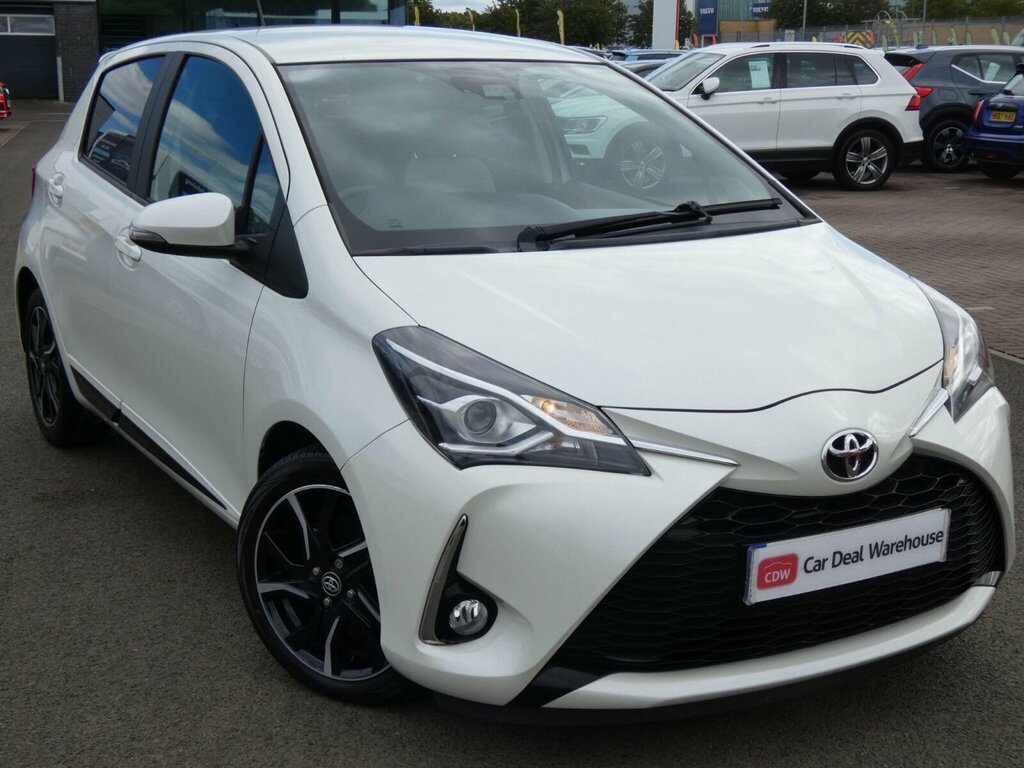 Toyota Yaris 1.5 Vvt-i Design Euro 6 White