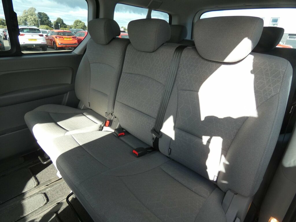 Hyundai I800 Automatic Silver #12
