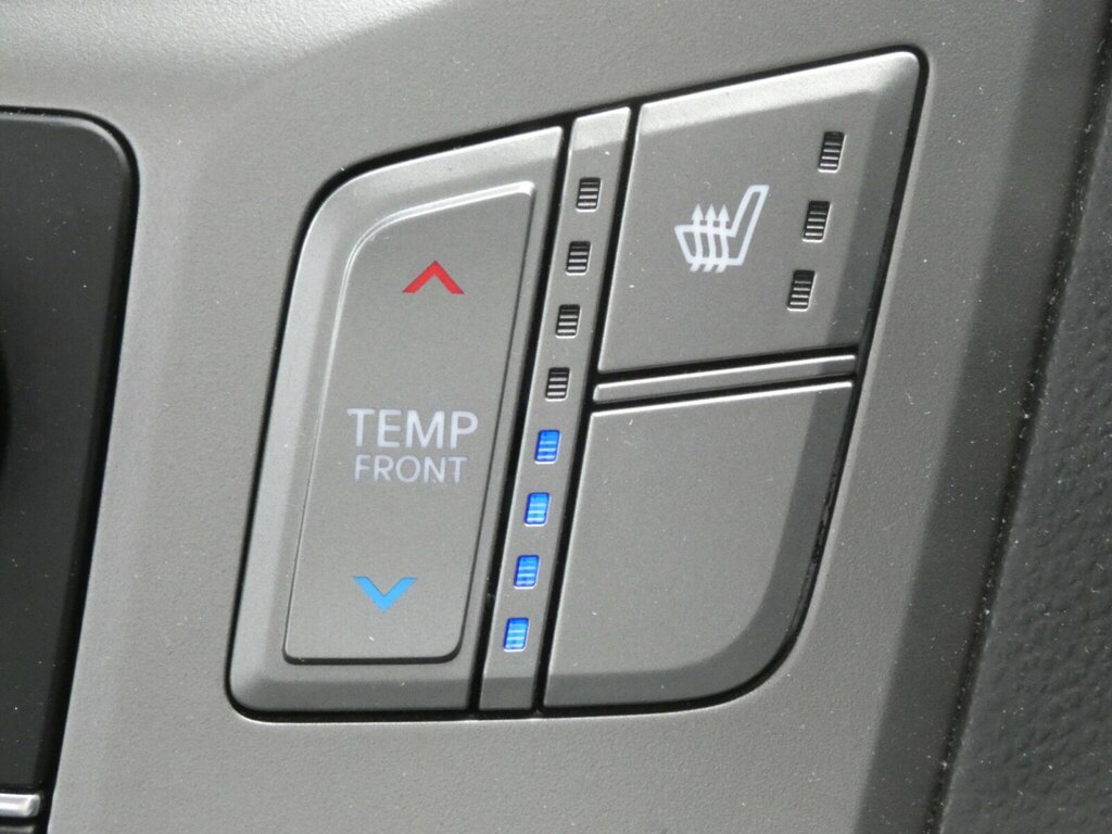 Hyundai I800 Automatic Silver #22