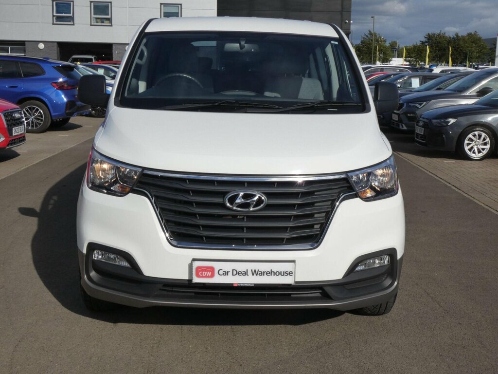 Hyundai I800 Automatic Silver #2