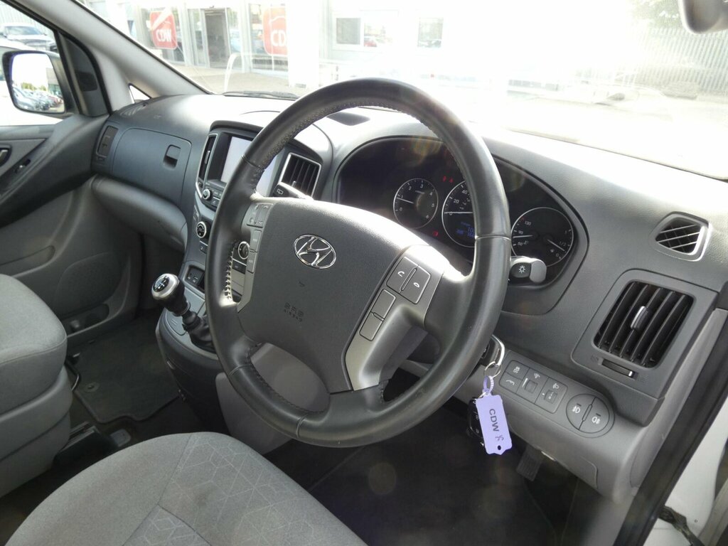 Hyundai I800 Automatic Silver #13