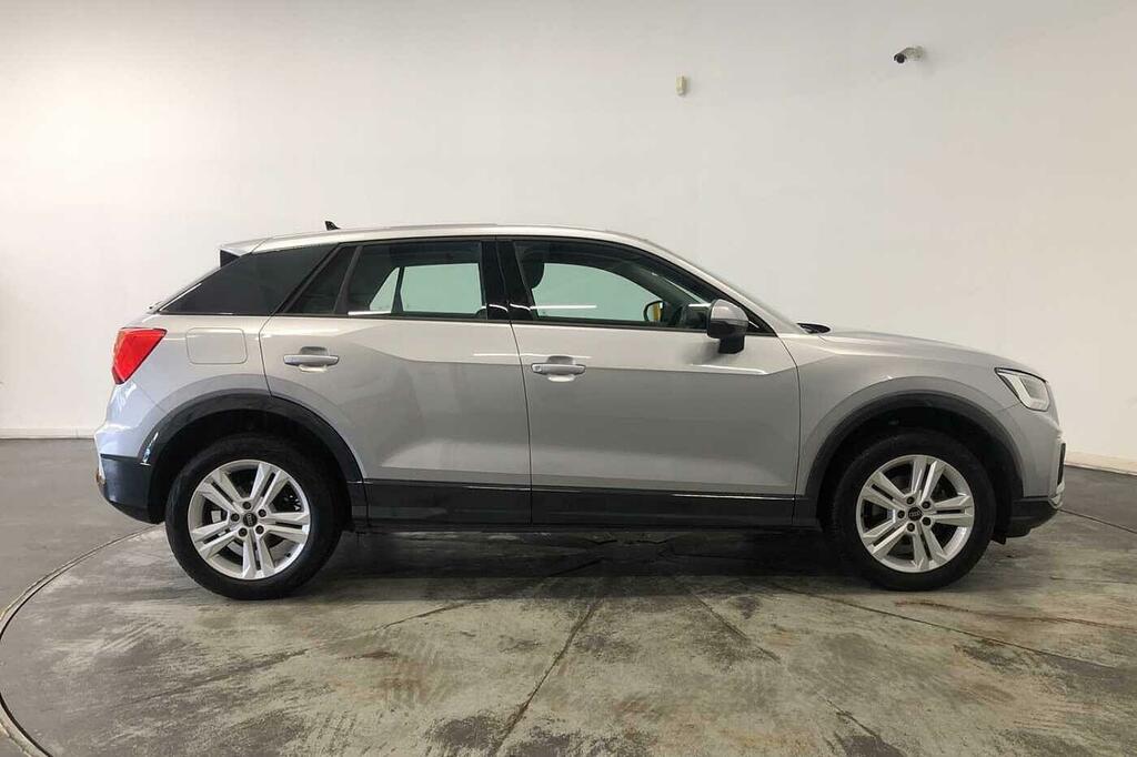 Audi Q2 Sport 30 Tfsi 110 Ps 6-Speed Silver #4