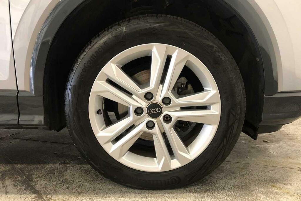 Audi Q2 Sport 30 Tfsi 110 Ps 6-Speed Silver #5