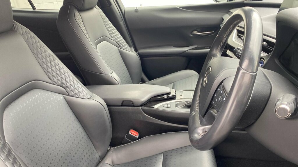 Lexus UX Suv #13