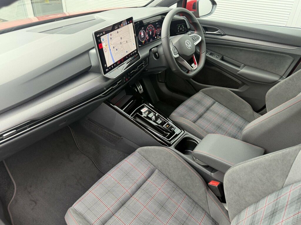 Volkswagen Golf 2.0 Tsi Gti Dsg Euro 6 Ss Red #2