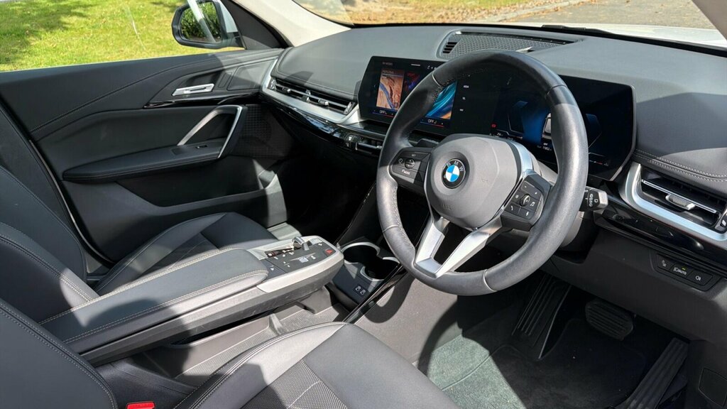 BMW X1 1.5 20I Mht Xline Suv Hybrid Dct Sdrive White #6