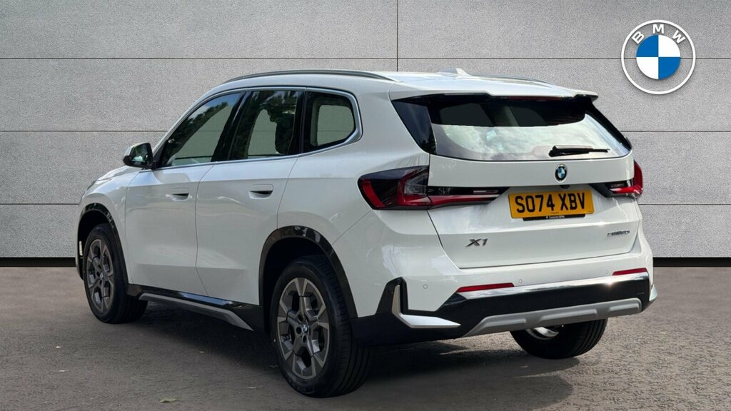 BMW X1 1.5 20I Mht Xline Suv Hybrid Dct Sdrive White #2