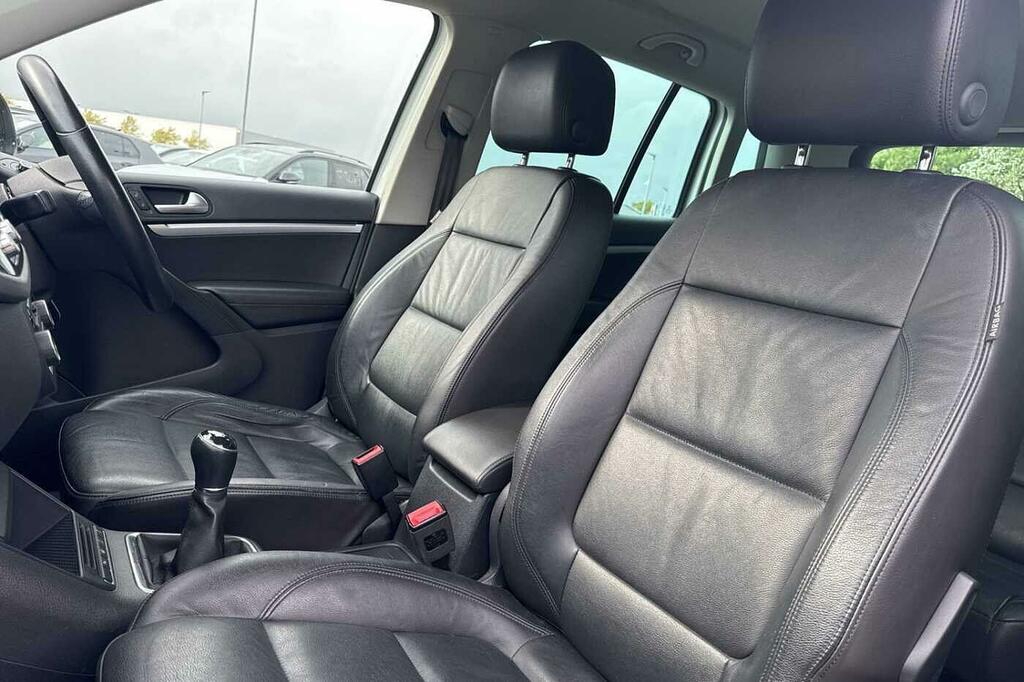 Volkswagen Tiguan Match Tdi Bluemotion Tech 4Motion Dsg - 2014 64 P Silver #35