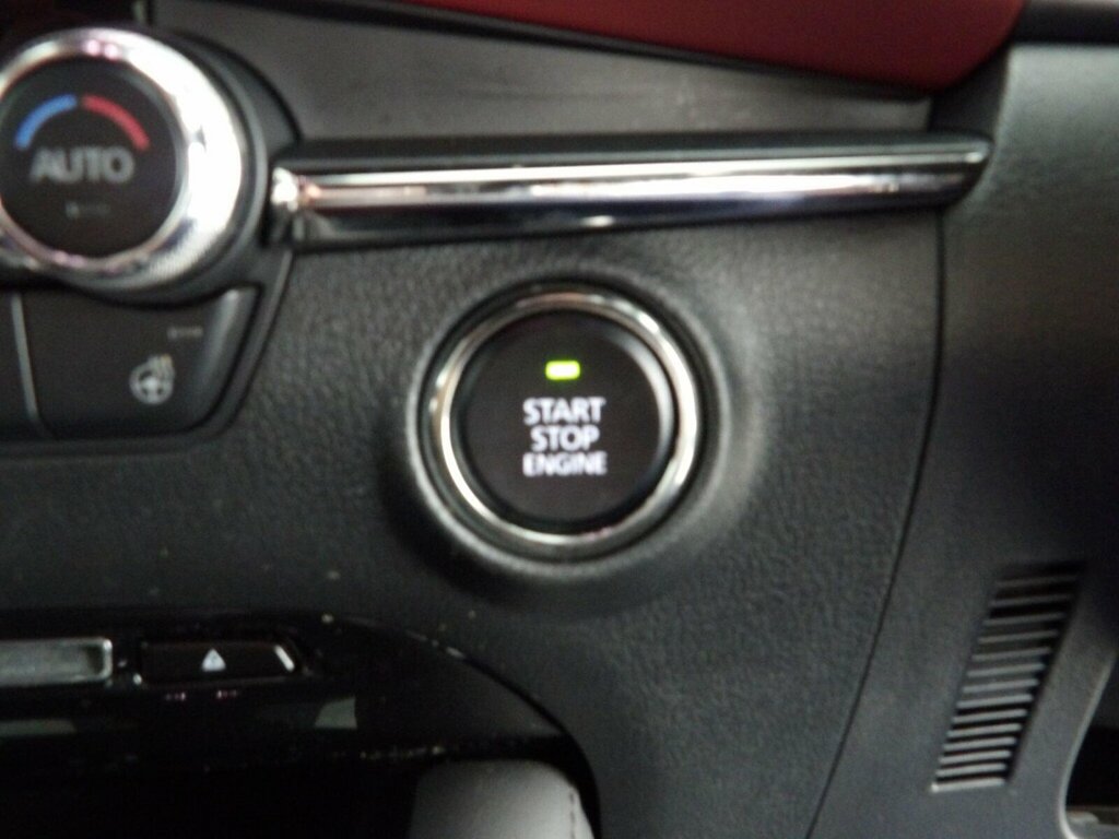 Mazda 3 Sport Lux Black #20