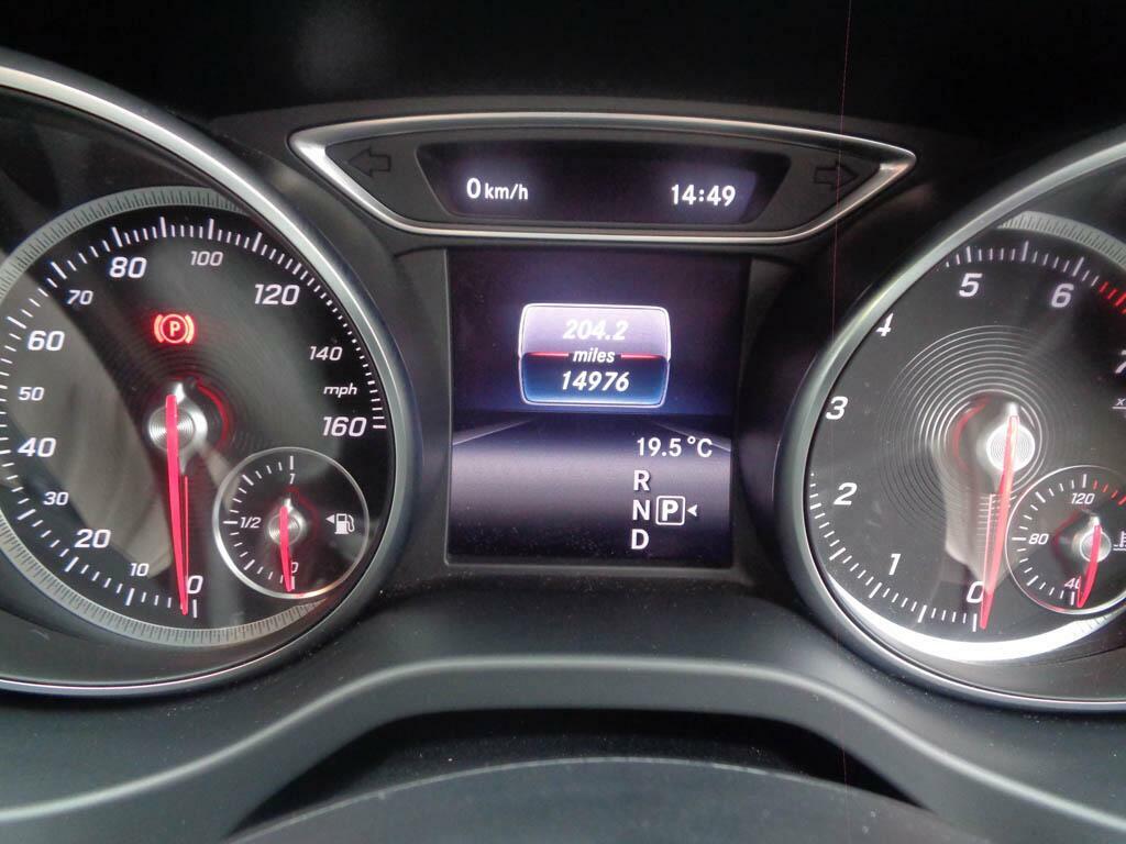 Mercedes-Benz GLA Class Gla 180 Amg Line Edition Grey #4