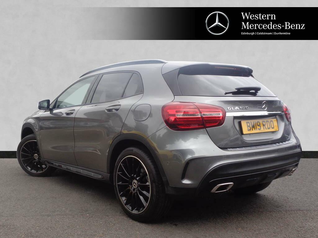 Mercedes-Benz GLA Class Gla 180 Amg Line Edition Grey #2