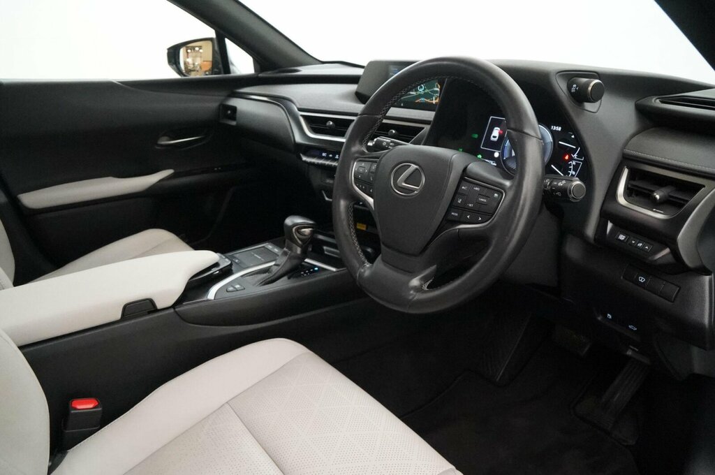 Lexus UX 250H Plus 108 Black #7