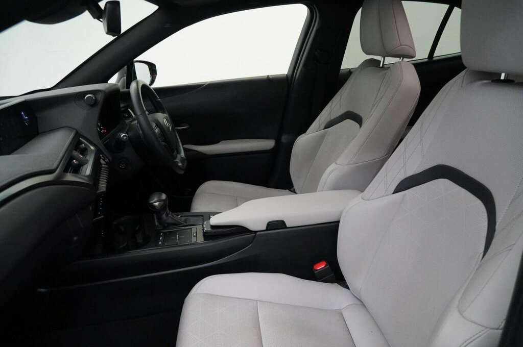 Lexus UX 250H Plus 108 Black #33
